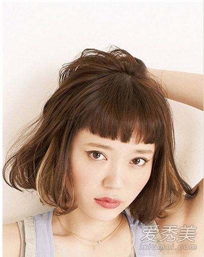 春夏短发集中营里的16个头很漂亮