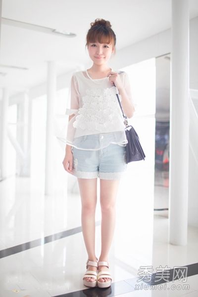 甜美的夏日装扮小清新的女士风最美