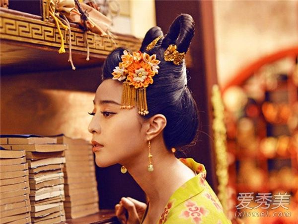 “武媚娘”范冰冰的古装和发型展现新高度