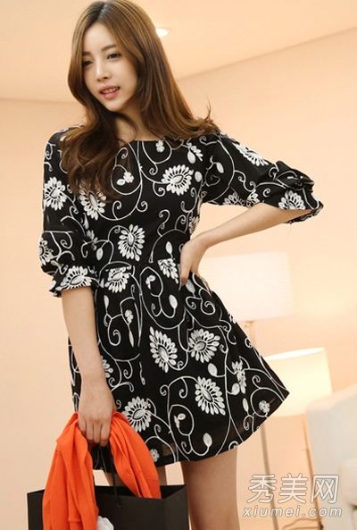 七月如何穿简单的衣服韩凡儿教你打造氧美人