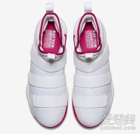 耐克勒布朗士兵11凯约粉红鞋多少钱