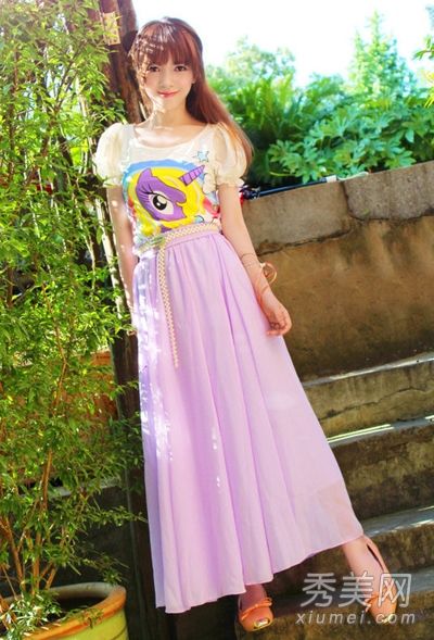 雪纺衬衫搭配夏季藏肉女士的半身连衣裙