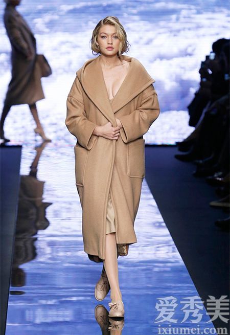 带图片的驼色外套，秋冬首选