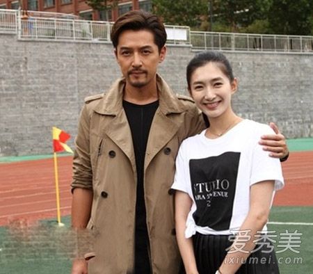 休·江淑英寻找爱情江淑英最有气质，留着长长的直发