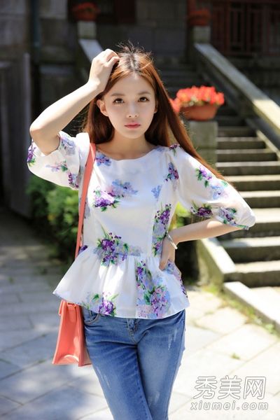 束腰雪纺上衣配长裤,打造完美的豌豆身材