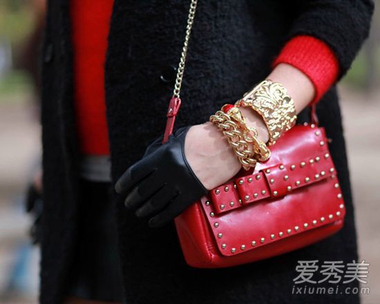手提包+手套在冬天很精致