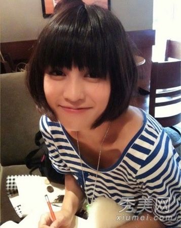 美丽的短发让你充满明星气息。