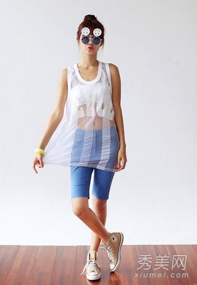 一种新的避暑胜地时尚:轻便透视夹克