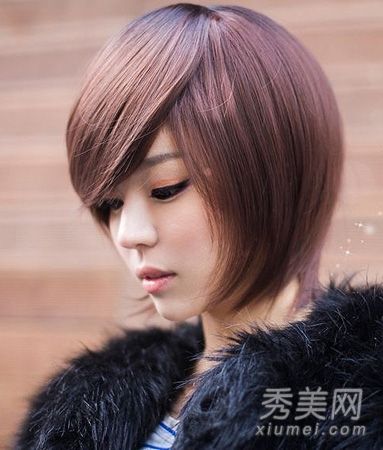 让你更有魅力的头发颜色会立刻变成一个时髦的女孩。