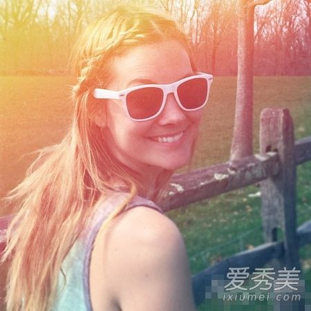 根据编辑的说法，每天有16种发型是不一样的。