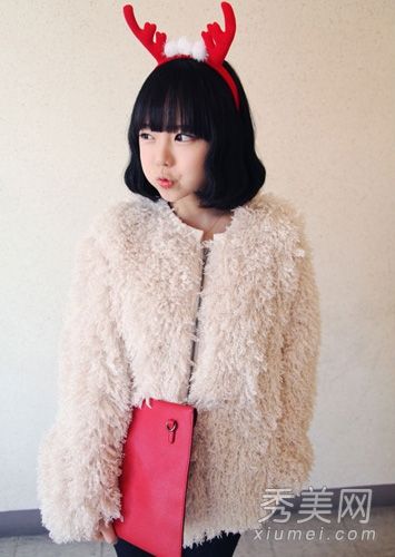 最新的韩式发型设计适合短卷发、短发和烫发。