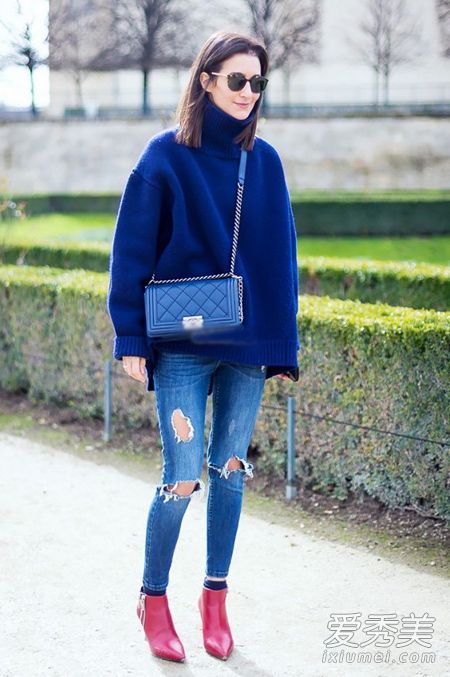 新毛衣流行宽松款式，喜欢慵懒风格。