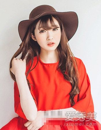 春夏女孩长发风格推荐卷发气质优于直发