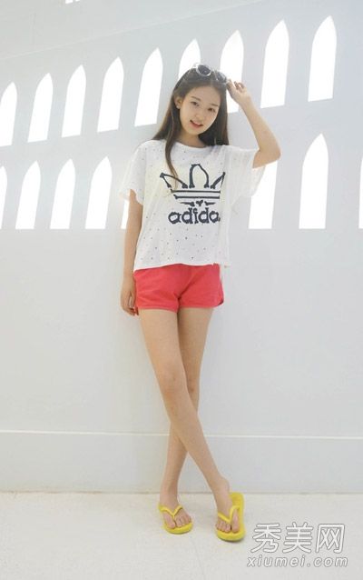 短裤和短裙搭配人字拖夏季街头时尚搭配
