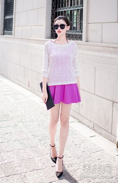 夏季气质与裙子和高跟鞋很搭配。