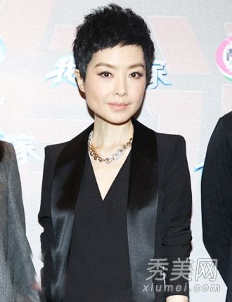 陆羽的新发型成为争夺超短发型的大头娃娃女演员