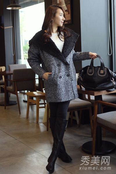 略胖女孩的连衣裙搭配图片宽松外套和紧身裤