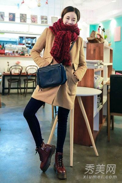 夹克和围巾是可变的,今年冬天它们不会是冰冻美人。