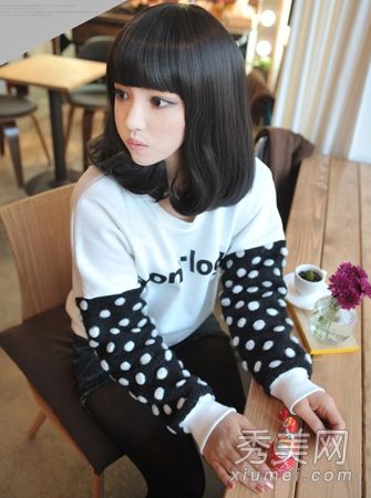 大胖脸即将出门,梨形发型将被修剪成瓜子脸。