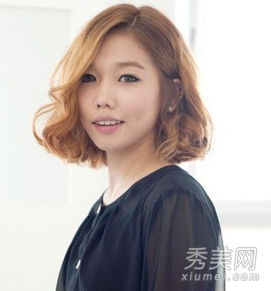 韩国女孩发型短卷发减龄小贴士