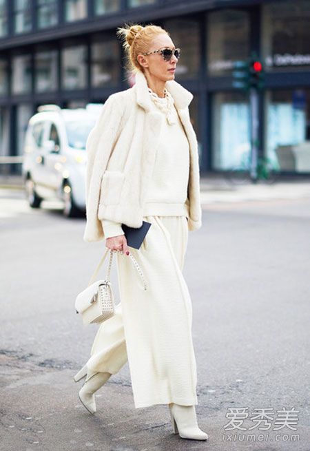 下雪天穿什么样的白色冬装既优雅又漂亮