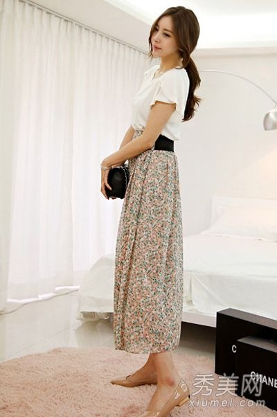 韩版雪纺半身连衣裙，搭配t恤和背心，打造九个身材
