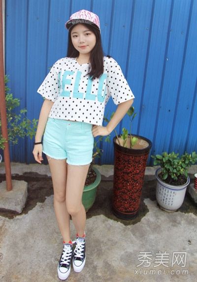 在夏天，肥胖的人穿着八种技能，以充分利用他们的优势，避免弱点，以显示他们的身材。