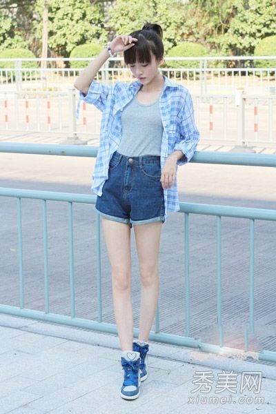 新的2013年秋季衬衫是时尚的所有变化。