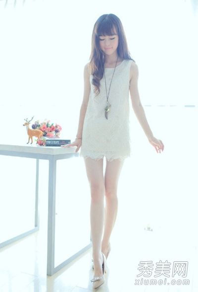 他被浪漫的七夕八件小而新鲜的女装迷住了。