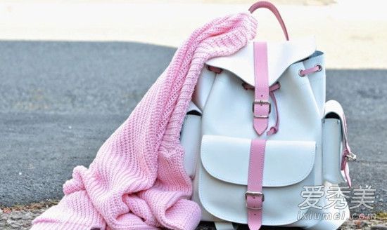 grafea是什么品牌？grafea兔子包重吗？