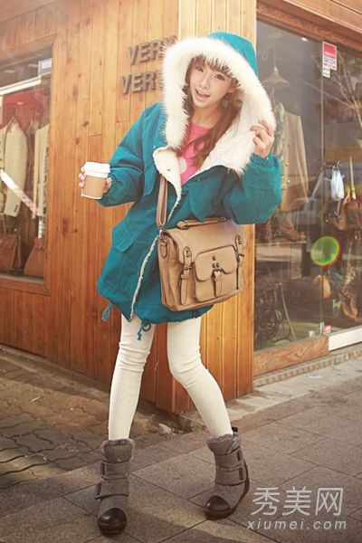 深冬经典女装棉袄+打底裤可爱