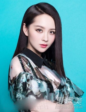 2015年女孩会有什么样的发型?旧长发引领春季时尚