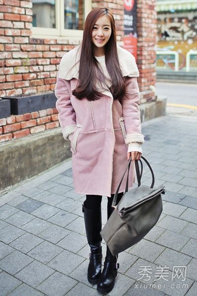 流行的冬装搭配图片，寒冷的冬天也需要稍微新鲜。