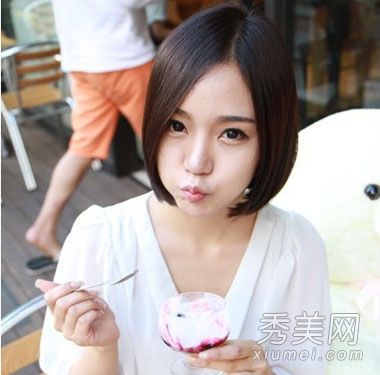 很短的头发，甜美时尚