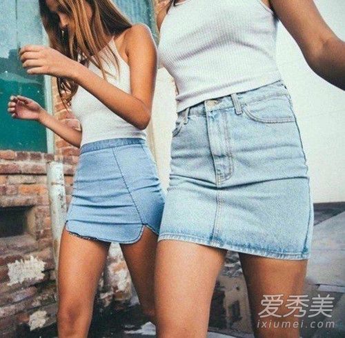 今年流行什么短裙、牛仔裤和短裙