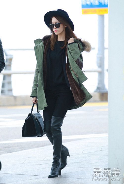 从林尹安和杨蜜喜欢的派克大衣开始。