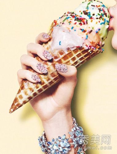 2012年冰淇淋美甲让人想咬一口