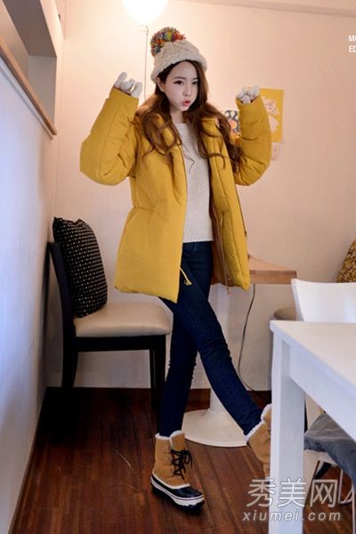 矮个子女孩穿8件董藩式的衣服，让人爱不释手