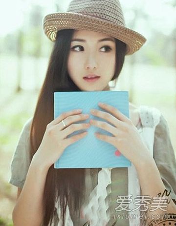 2015年,纯学生的发型将会流行,校花气质将很容易再现。