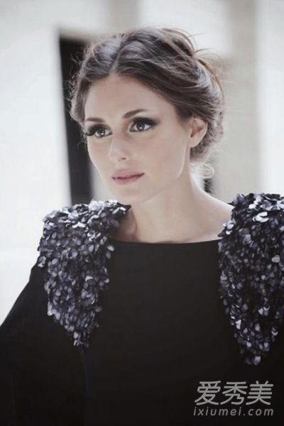 2015年最新的发型有9种风格,优雅而美丽