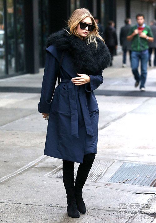 你和星星之间的距离只是一副很酷的太阳镜。