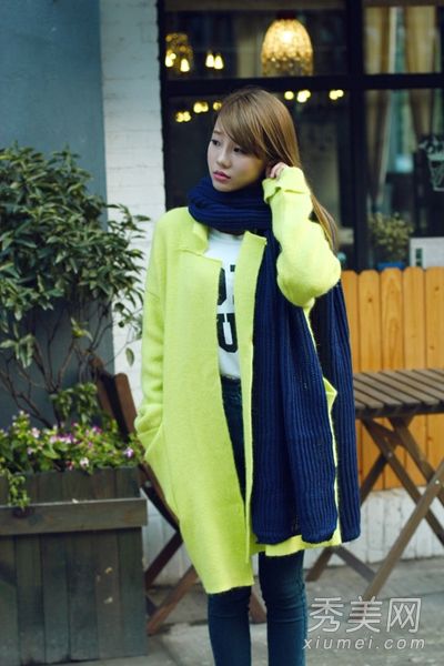 冬天穿牛仔裤应该暖和时尚。