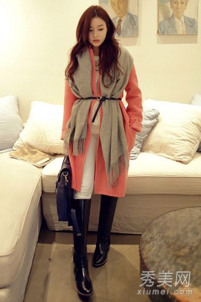 冬季经典潮造呢子大衣配围巾优雅