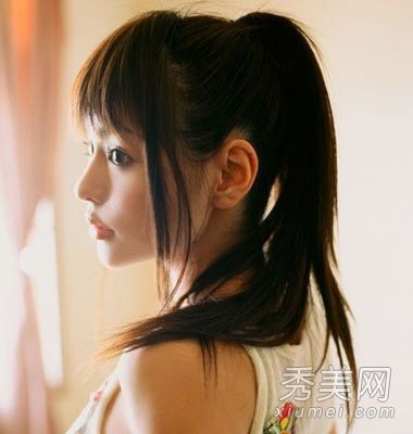 九月清新学校发型可爱女孩甜美