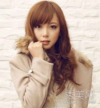 初秋长发烫发照片