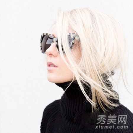 今年冬天流行龟脖子发型。怎么样最好?