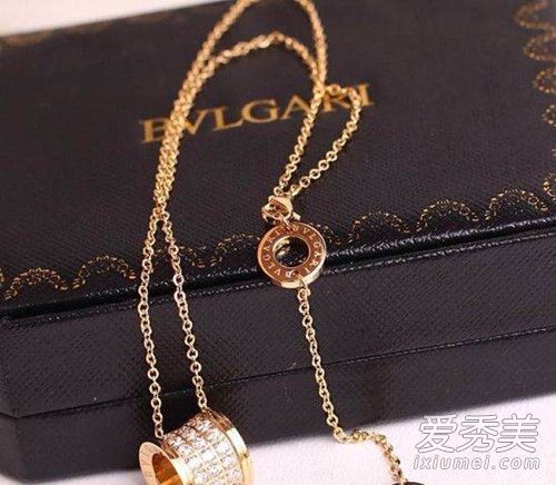 宝格丽项链如何与真品区分开来？宝格丽项链的材料是什么？