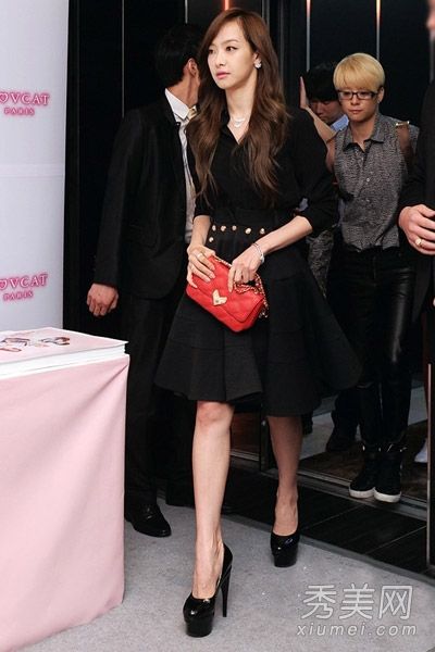 宋茜·尤纳的秋装和最瘦的搭配如何