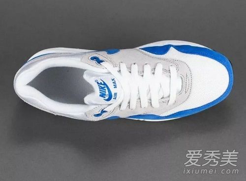 耐克air max 1珠宝迷你钩何时推出白色和蓝色？