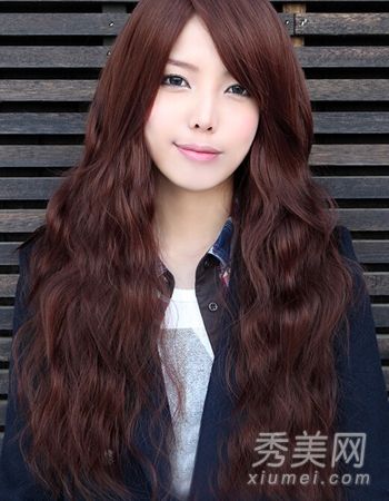 韩式长发和刘海搭配气质发型发挥OL风格